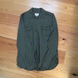 AE Button Down- EUC